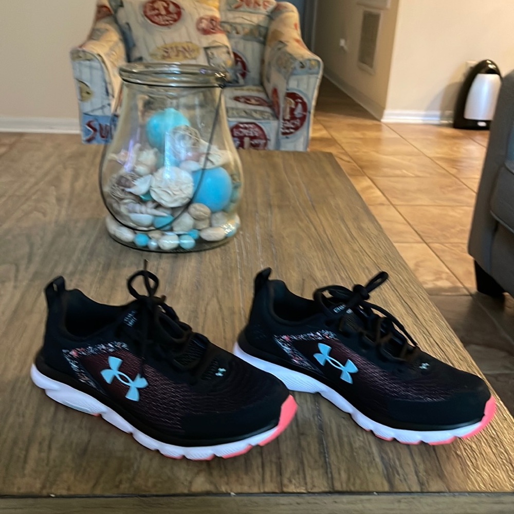 Under Armour, used twice like new.